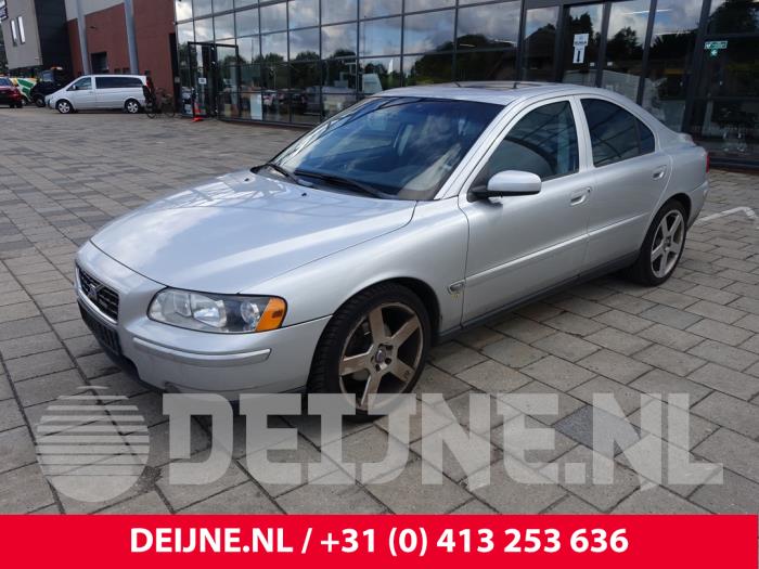 Volvo S60 I 2.4 20V 140 Sloopvoertuig (2005, Grijs)