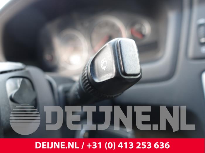 Volvo S60 I 2.4 20V 140 Sloopvoertuig (2005, Grijs)