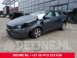 Volvo V40 12-
