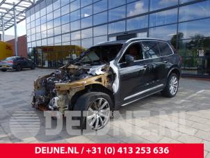 Volvo XC90 16-