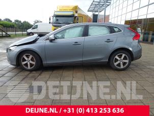 Volvo V40 12-