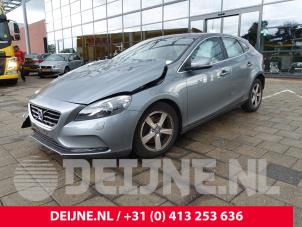 Volvo V40 12-