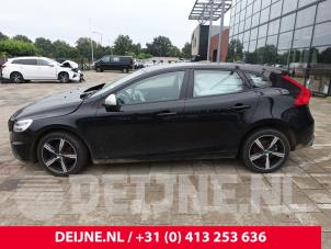 Volvo V40 12-
