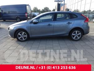 Volvo V40 12-