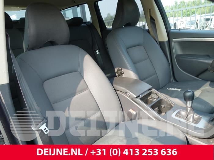 Volvo V70 2.5 T 20V Sloopvoertuig (2007, Zwart)