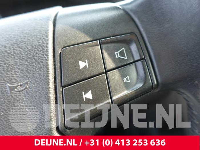 Volvo V70 2.5 T 20V Sloopvoertuig (2007, Zwart)