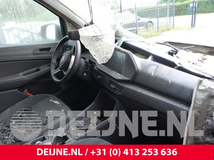 Volkswagen Caddy Cargo V 2.0 TDI BlueMotionTechnology Sloopvoertuig (2024, Zwart)