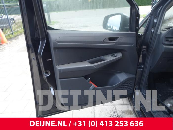 Volkswagen Caddy Cargo V 2.0 TDI BlueMotionTechnology Sloopvoertuig (2024, Zwart)