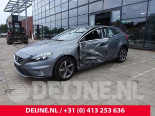 Volvo V40 12-