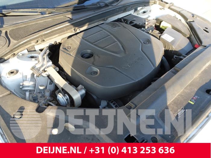 Volvo V90 II 2.0 D3 16V Sloopvoertuig (2017, Wit)