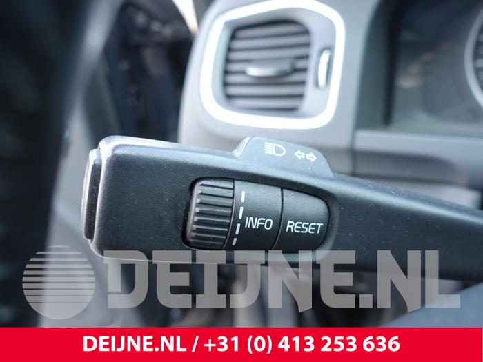 Volvo V60 I 1.6 DRIVe Sloopvoertuig (2011, Grijs)