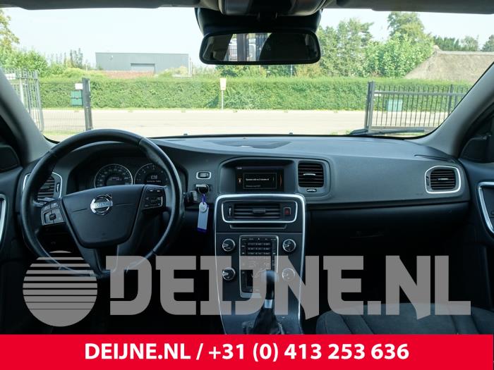 Volvo V60 I 1.6 DRIVe Sloopvoertuig (2011, Grijs)