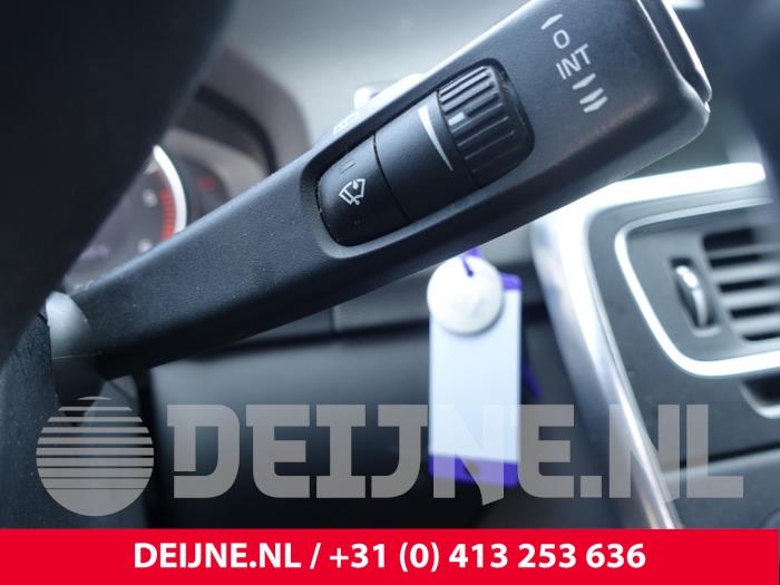 Volvo V60 I 1.6 DRIVe Sloopvoertuig (2011, Grijs)