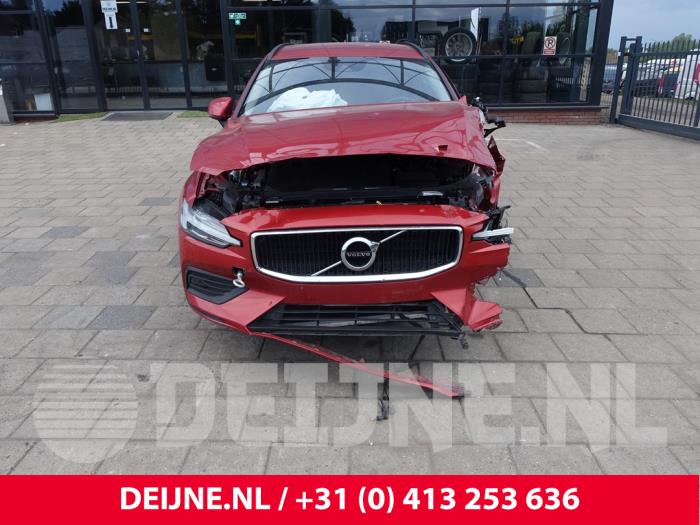 Volvo V60 II 2.0 B4 16V Mild Hybrid Sloopvoertuig (2021, Rood)