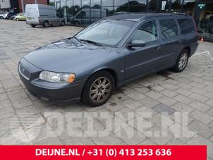 Volvo V70 01-