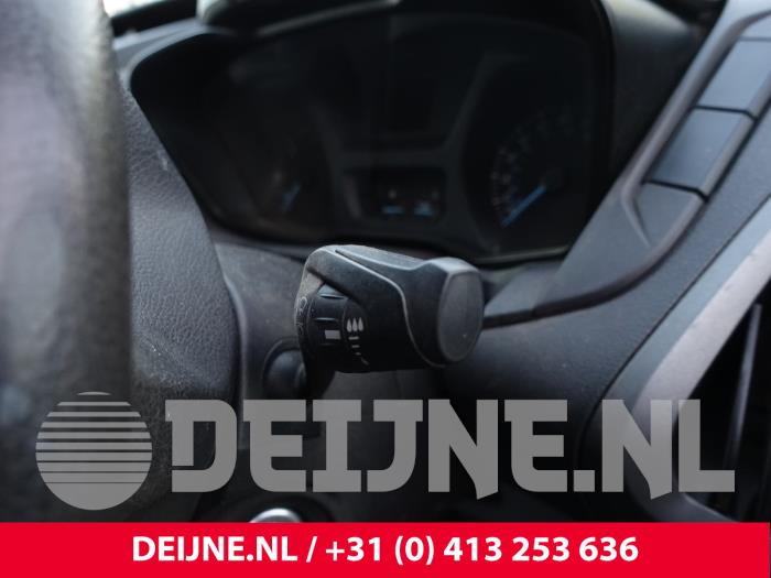 Ford Transit Custom 2.0 TDCi 16V Eco Blue 105 Sloopvoertuig (2017, Wit)