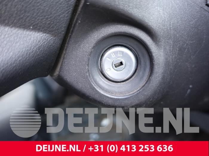 Ford Transit Custom 2.0 TDCi 16V Eco Blue 105 Sloopvoertuig (2017, Wit)
