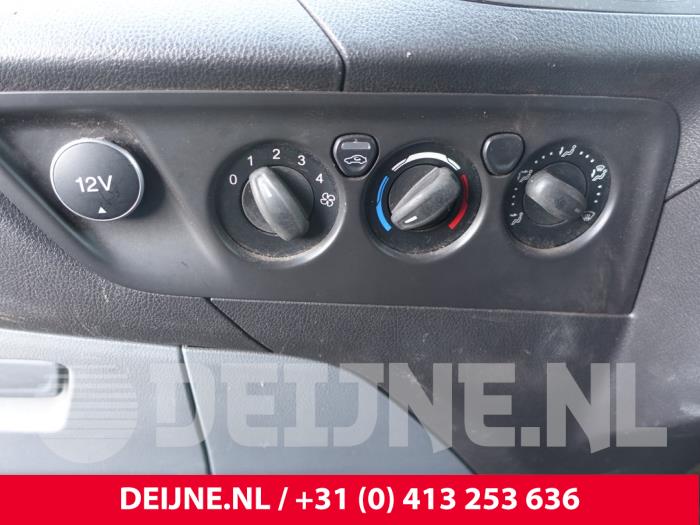 Ford Transit Custom 2.0 TDCi 16V Eco Blue 105 Sloopvoertuig (2017, Wit)