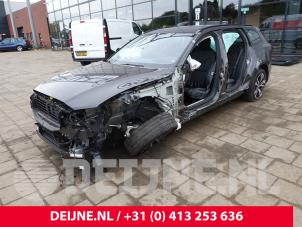 Volvo V60 19-