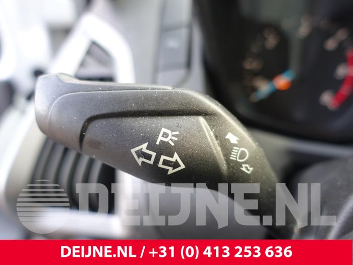 Ford Transit Custom 2.0 TDCi 16V Eco Blue 130 Sloopvoertuig (2017, Wit)