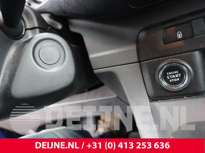 Peugeot Expert 2.0 Blue HDi 120 16V Sloopvoertuig (2019, Blauw)