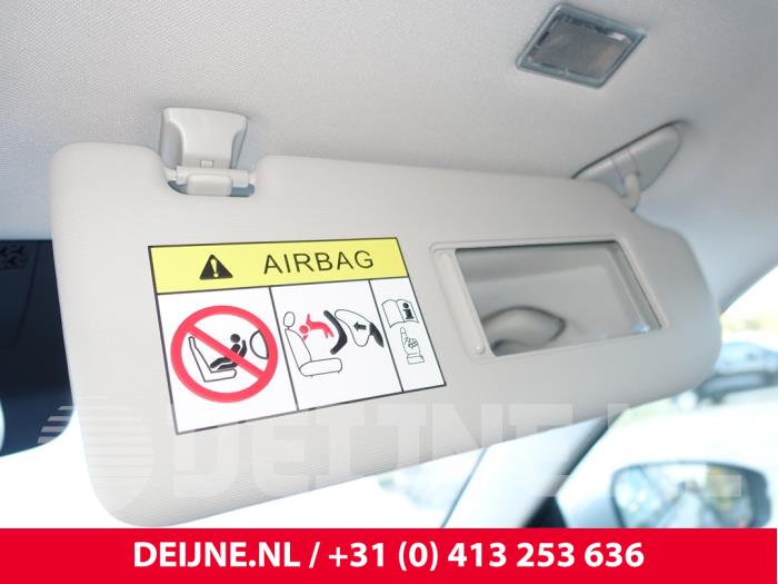 MG MG5 Electric Sloopvoertuig (2023, Grijs)