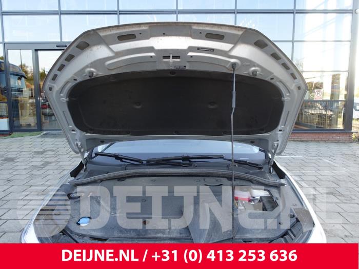 MG MG5 Electric Sloopvoertuig (2023, Grijs)