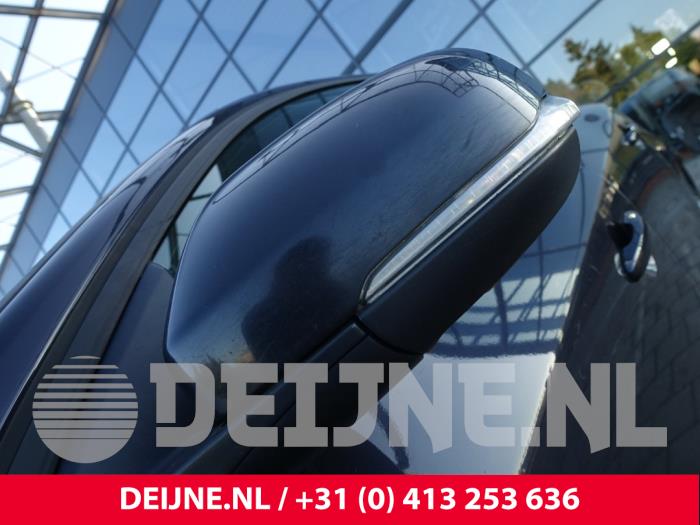 Volvo S60 II 2.0 D4 16V Sloopvoertuig (2016, Donker, Blauw)