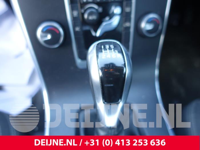 Volvo S60 II 2.0 D4 16V Sloopvoertuig (2016, Donker, Blauw)
