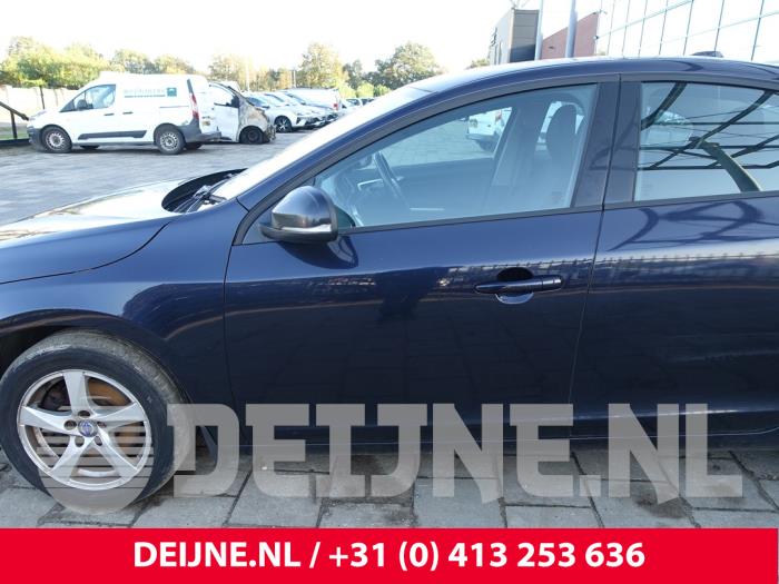 Volvo S60 II 2.0 D4 16V Sloopvoertuig (2016, Donker, Blauw)