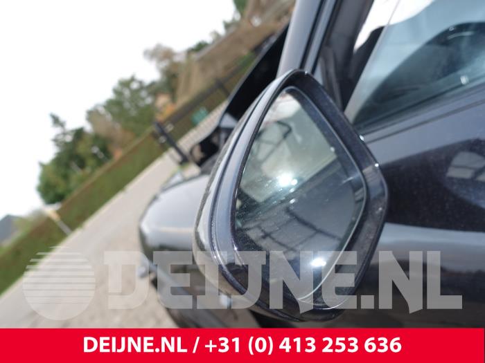 Porsche Taycan Cross Turismo 4S Performance Battery Plus Sloopvoertuig (2022, Zwart)