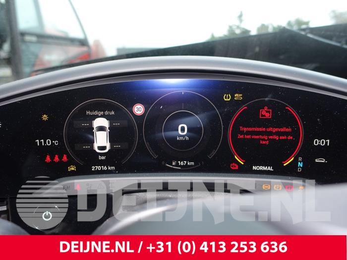 Porsche Taycan Cross Turismo 4S Performance Battery Plus Sloopvoertuig (2022, Zwart)