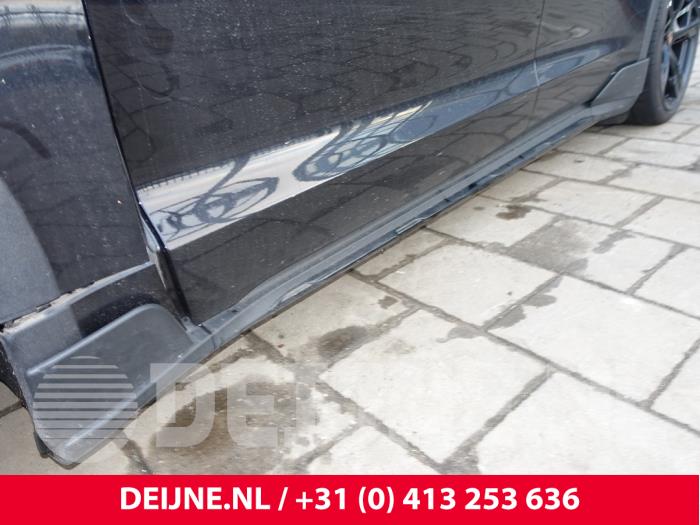 Porsche Taycan Cross Turismo 4S Performance Battery Plus Sloopvoertuig (2022, Zwart)