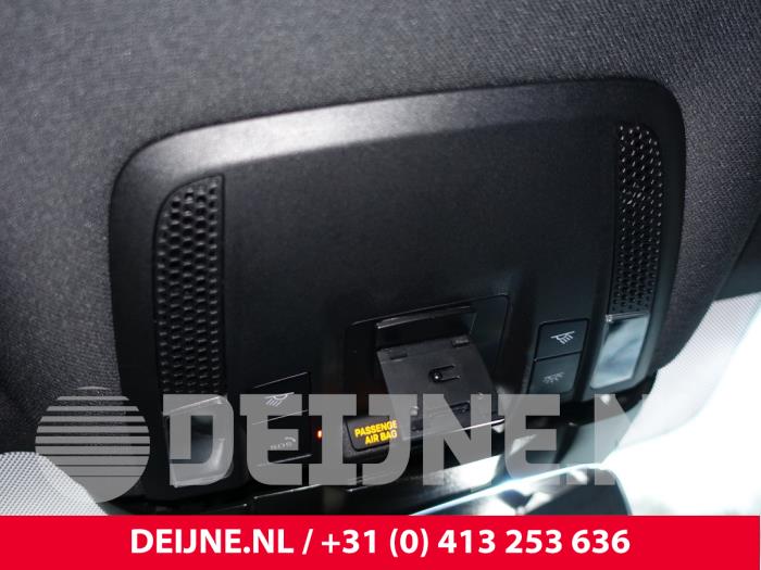 Porsche Taycan Cross Turismo 4S Performance Battery Plus Sloopvoertuig (2022, Zwart)