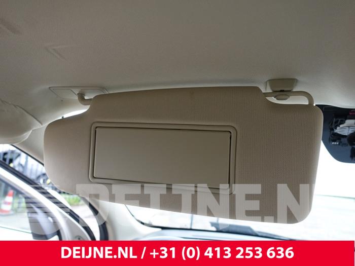 Volvo V60 I 2.0 D4 16V Sloopvoertuig (2017, Champagne)