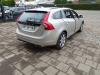 Volvo V60 I 2.0 D4 16V Sloopvoertuig (2017, Champagne)