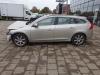 Volvo V60 I 2.0 D4 16V Sloopvoertuig (2017, Champagne)