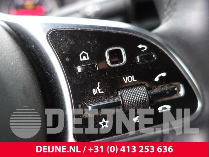 Mercedes Sprinter 3,5t 319 CDI 2.0 D RWD Sloopvoertuig (2023, Grijs)