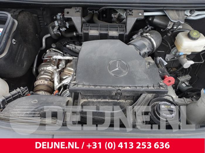 Mercedes Sprinter 3,5t 319 CDI 2.0 D RWD Sloopvoertuig (2023, Grijs)