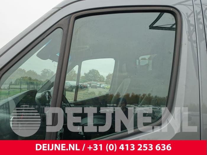 Mercedes Sprinter 3,5t 319 CDI 2.0 D RWD Sloopvoertuig (2023, Grijs)