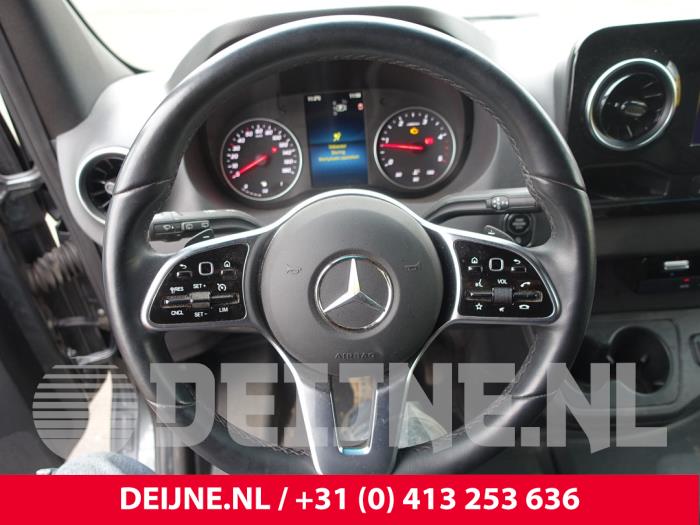 Mercedes Sprinter 3,5t 319 CDI 2.0 D RWD Sloopvoertuig (2023, Grijs)