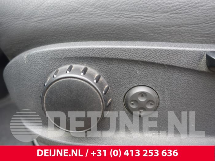 Mercedes Sprinter 3,5t 319 CDI 2.0 D RWD Sloopvoertuig (2023, Grijs)