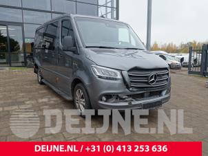 Mercedes Sprinter Draagarm links-voor O238303 Donorvoertuig