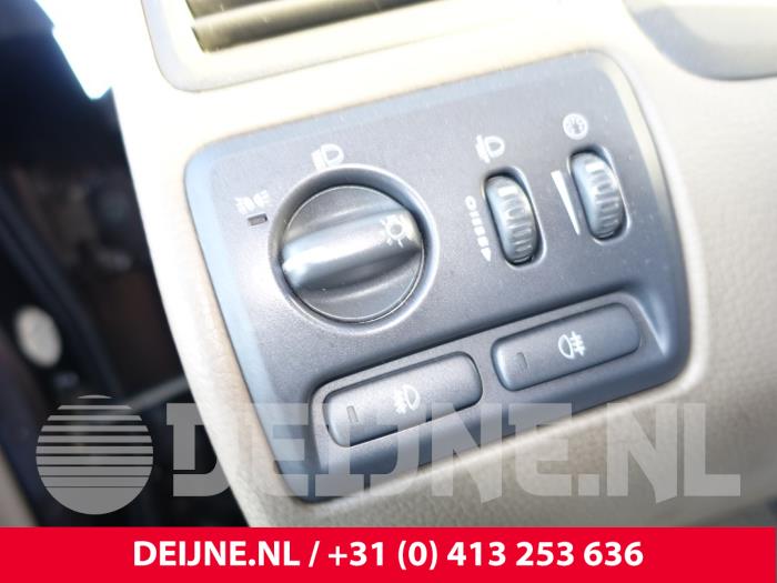 Volvo XC70 XC70 2.4 T 20V Sloopvoertuig (2001, Bruin)