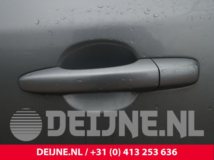 Volvo V60 I 2.4 D6 20V Plug-in Hybrid AWD Sloopvoertuig (2013, Grijs)