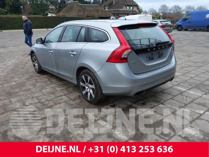 Volvo V60 I 2.4 D6 20V Plug-in Hybrid AWD Sloopvoertuig (2013, Grijs)