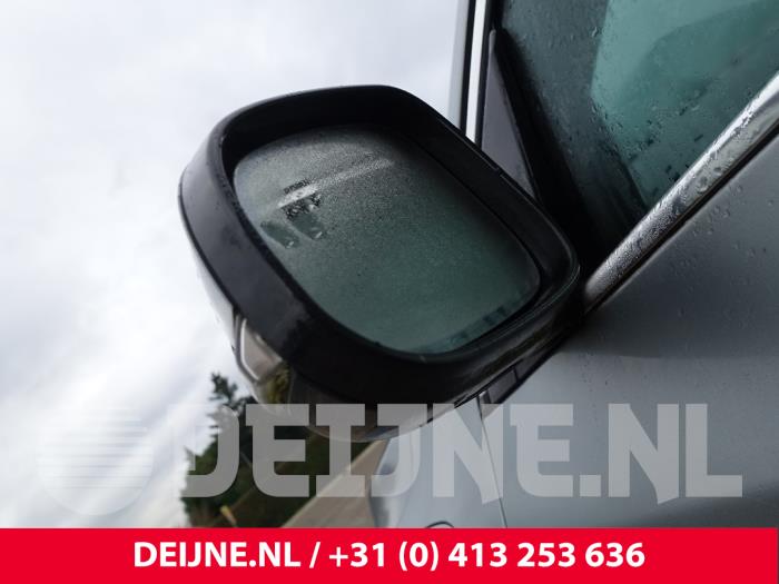 Volvo V60 I 2.4 D6 20V Plug-in Hybrid AWD Sloopvoertuig (2013, Grijs)