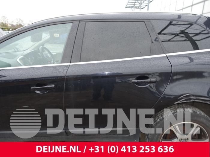 Volvo XC60 I 2.4 D5 20V 205 AWD Sloopvoertuig (2011, Zwart)