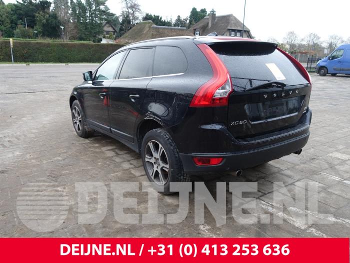 Volvo XC60 I 2.4 D5 20V 205 AWD Sloopvoertuig (2011, Zwart)