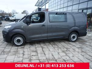 Opel Vivaro 19-